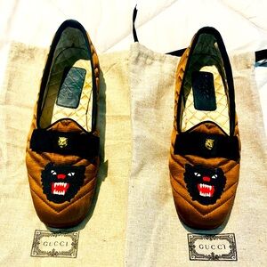 Mens GUCCI loafers with angry panther size 7 G fits like a 8.5 to 9 US.